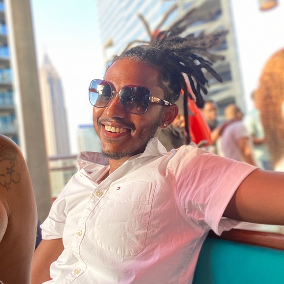 Meet your Posher, Jordan - Picture 1 of 1